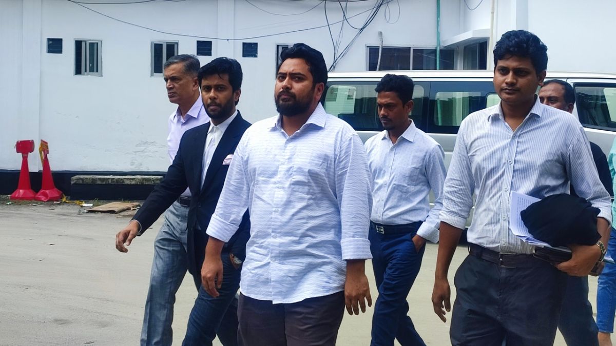শেখ হাসিনার মামলায় নাহিদ ইসলামের অবশিষ্ট জেরা আজ