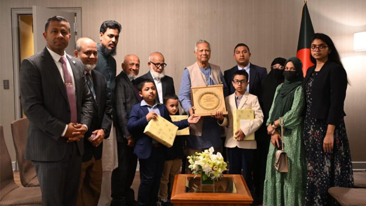 প্রধান উপদেষ্টার সঙ্গে নিহত পুলিশ কর্মকর্তা দিদারুলের পরিবারের সাক্ষাৎ