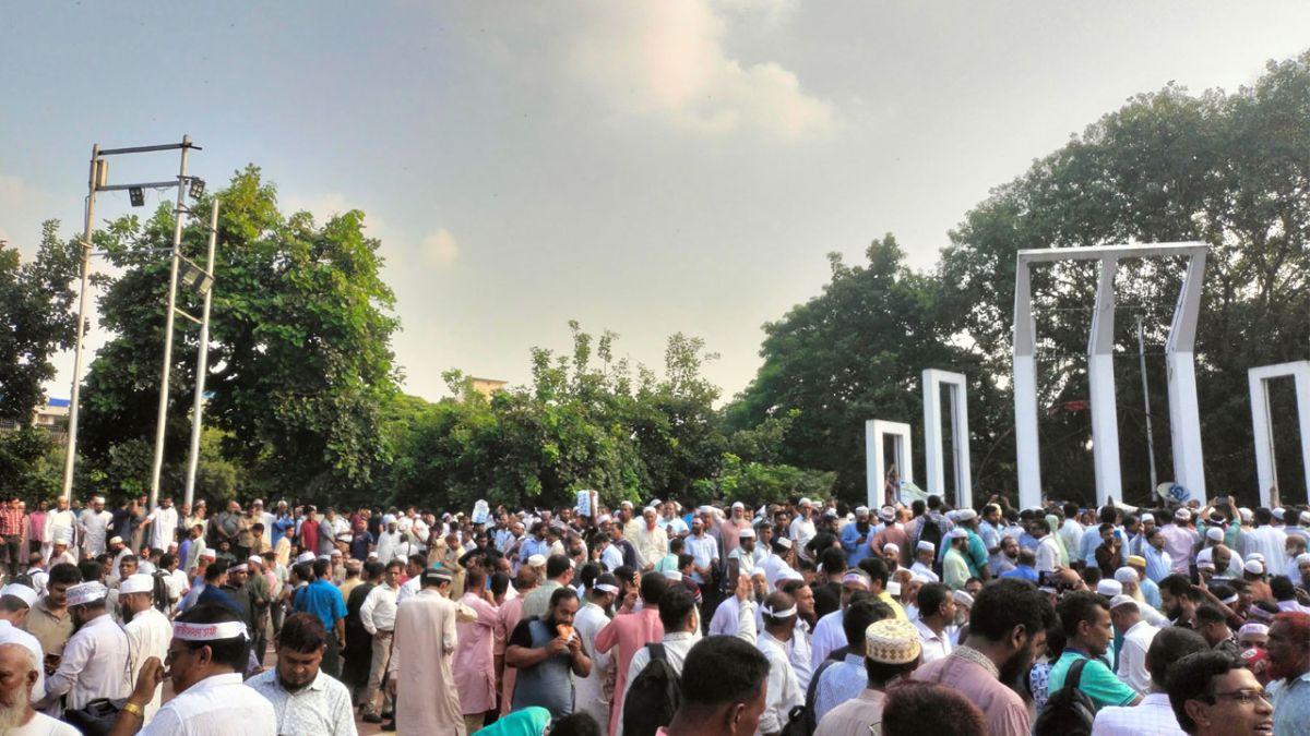 দ্বিতীয় দিনে গড়াল এমপিওভুক্ত শিক্ষকদের কর্মবিরতি, আজ ‘মার্চ টু সচিবালয়’