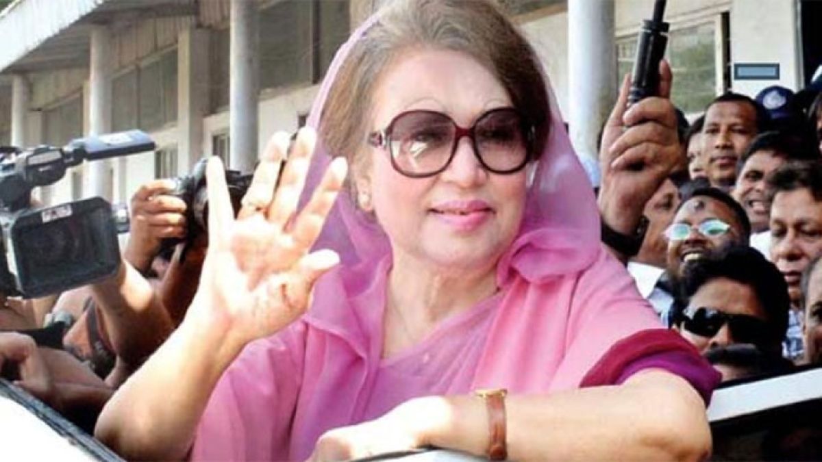 হাসপাতাল থেকে বাসায় ফিরলেন খালেদা জিয়া