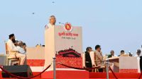 নির্বাচন কীভাবে করবেন তা নিয়ে নিজেরা বসুন, রাজনৈতিক নেতাদের ড. ইউনূস
