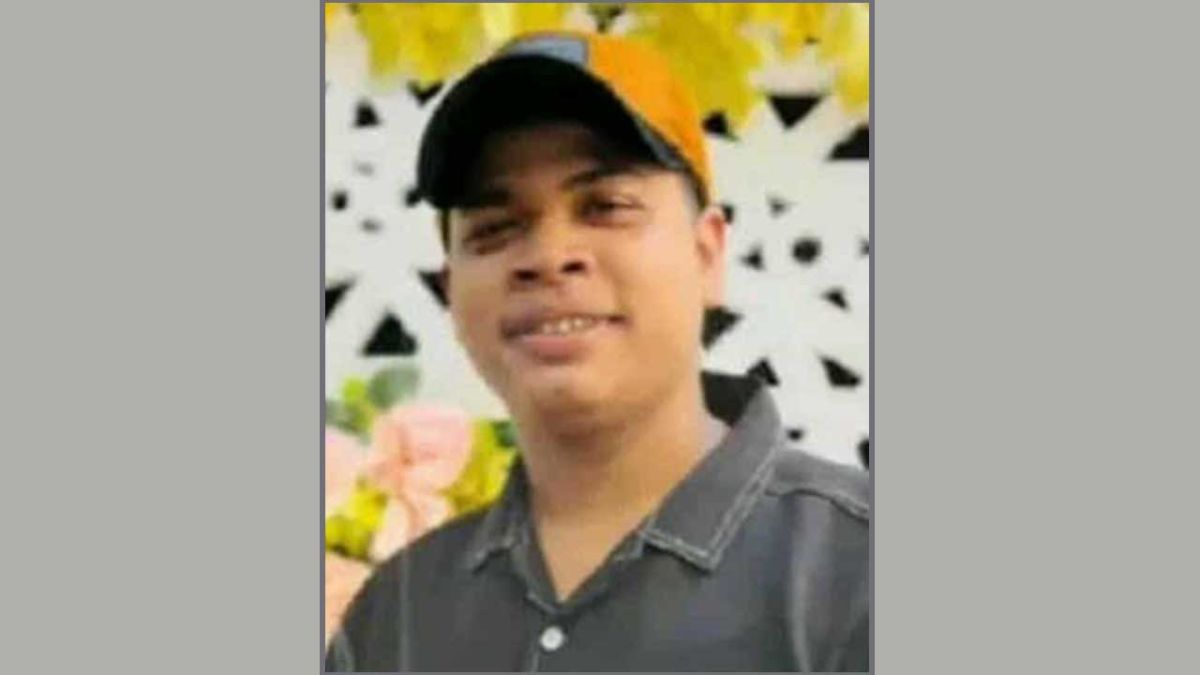 জেনেভা ক্যাম্পে দুই গ্রুপের সংঘর্ষের সময় ককটেল বিস্ফোরণে যুবক নিহত