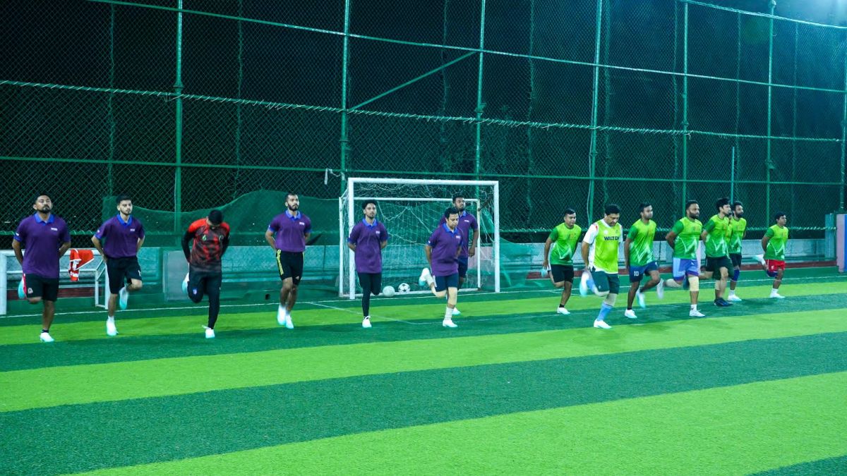 ওয়ালটন করপোরেট ফুটবল দলের নিবিড় অনুশীলন