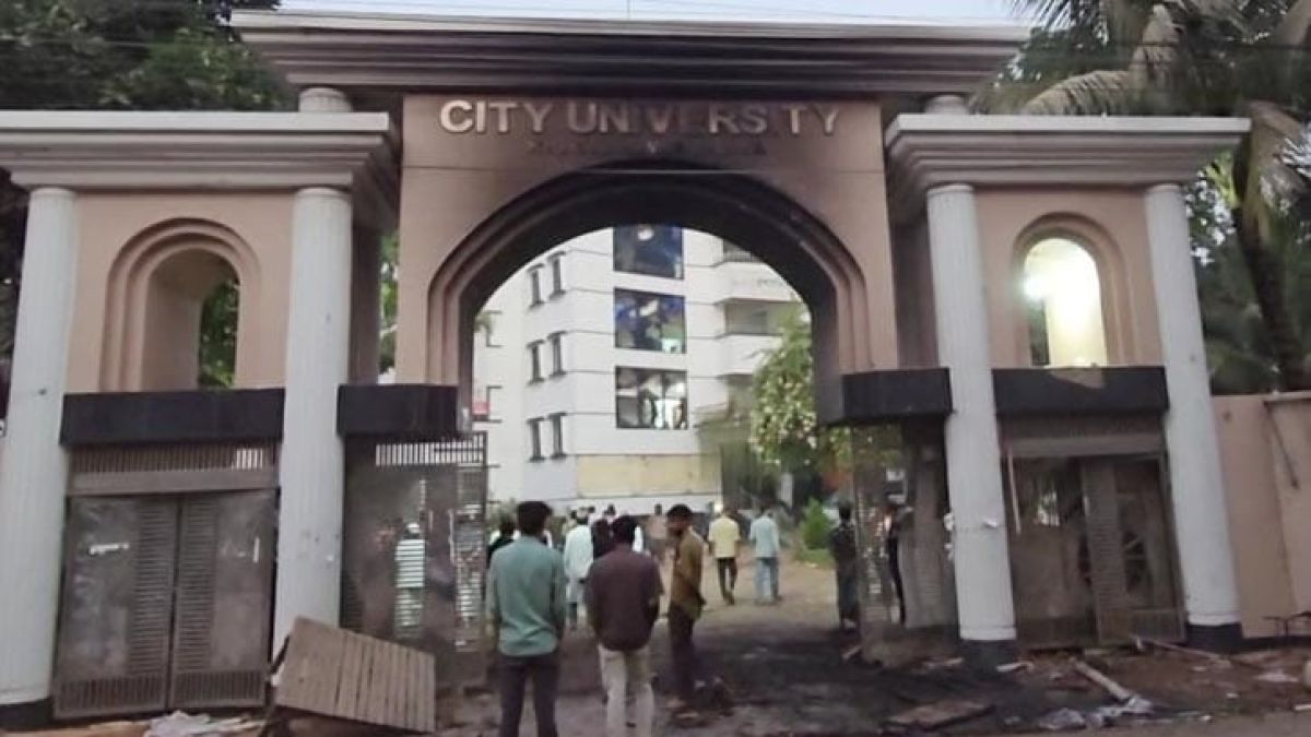 ড্যাফোডিল ও সিটি ইউনিভার্সিটিতে সংঘর্ষ: আহত দুই শতাধিক, পরিস্থিতি থমথমে