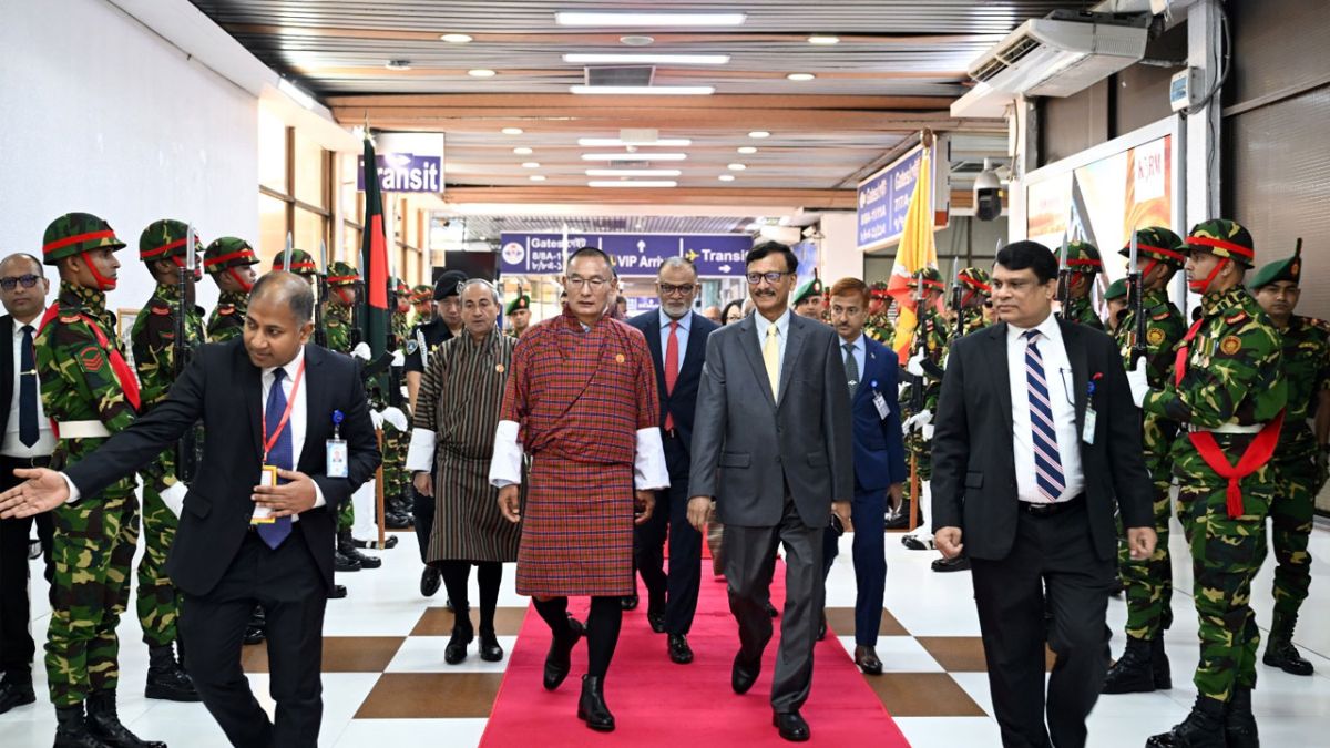 ঢাকা ছাড়লেন ভুটানের প্রধানমন্ত্রী