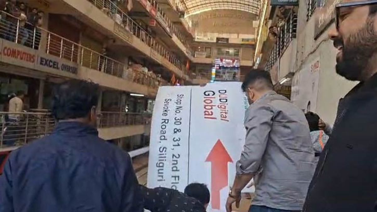 শিলিগুড়ির পর আগরতলা, গুয়াহাটি মিশনে বাংলাদেশ ভিসাকেন্দ্র বন্ধ