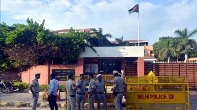 দিল্লির বাংলাদেশ হাইকমিশন থেকে ভিসা প্রদান সাময়িকভাবে বন্ধ