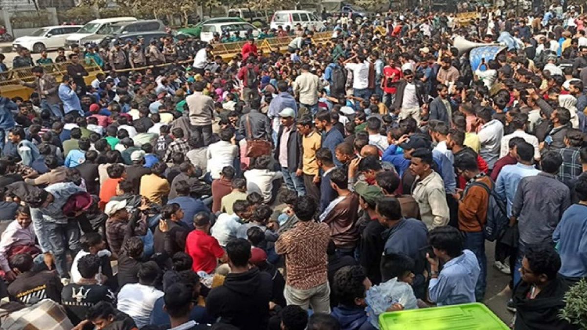 তিন ইস্যুতে ছাত্রদলের ইসি ঘেরাও কর্মসূচি