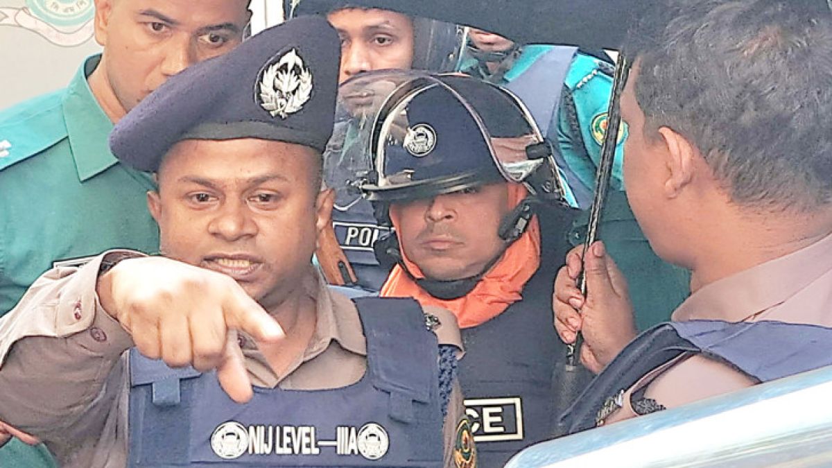 আইনজীবী হত্যা মামলা, চিন্ময় কৃষ্ণসহ ৩৯ জনের বিরুদ্ধে চার্জ গঠন