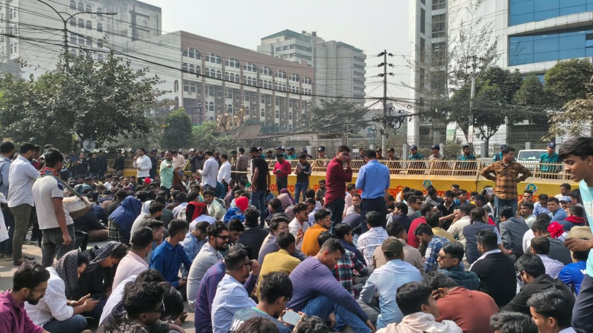 ইসির সামনে দ্বিতীয় দিনের অবস্থান কর্মসূচি শুরু করলো ছাত্রদল