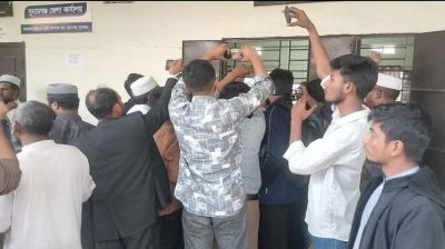 প্রার্থিতা প্রত্যাহার করতে চাওয়ায় অবরুদ্ধ জামায়াত প্রার্থী