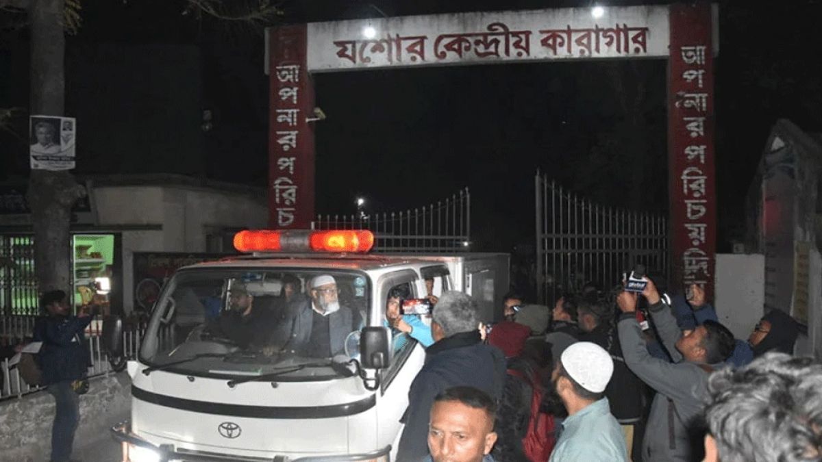 কারাফটকের সামনে শেষবারের মতো স্ত্রী-সন্তানের লাশ দেখলেন ছাত্রলীগ নেতা