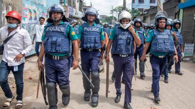 সারা দেশে ঝুঁকিপূর্ণ কেন্দ্র ১৭,৫৫৬  ঢাকায় অতি ঝুঁকিপূর্ণ ভোটকেন্দ্র ৬৯৫