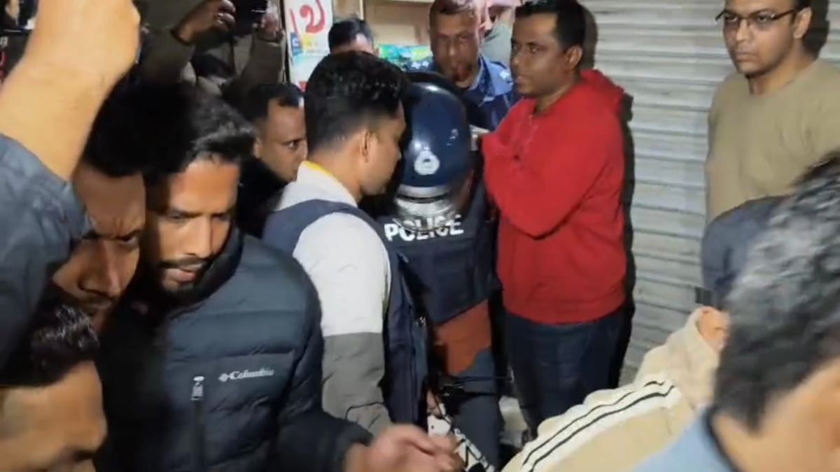 কোরআন অবমাননার অভিযোগে জামালপুরে যুবক আটক