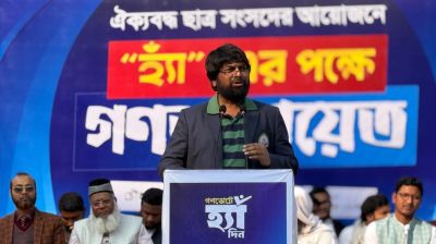 মঞ্চে উঠতেই শিক্ষার্থীদের দুয়োধ্বনি শুনলেন শাবিপ্রবি উপাচার্য