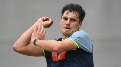 বিশ্বকাপ থেকে ছিটকে গেলেন কামিন্স