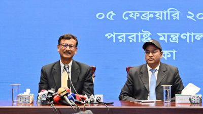 ঘর না গোছালে আরও দুঃসময় আসতে পারে, ভিসা ইস্যুতে পররাষ্ট্র উপদেষ্টা