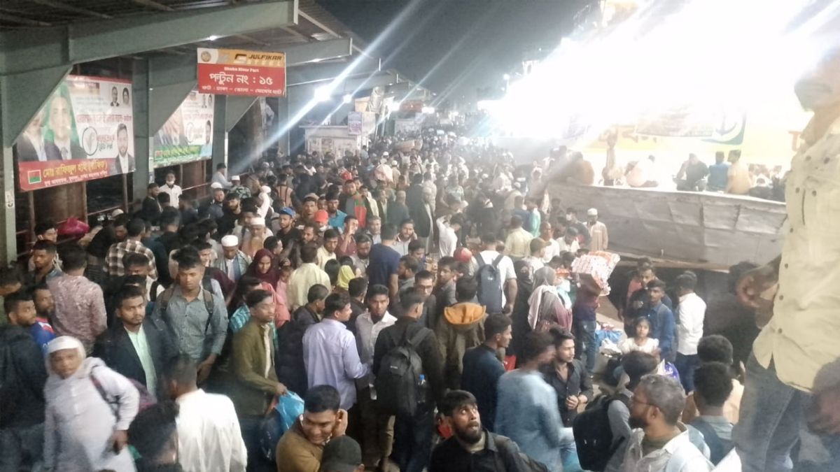 ঈদের মতো জনস্রোত সদরঘাটে, নিজের ভোট নিজে দিতে পারার আশা