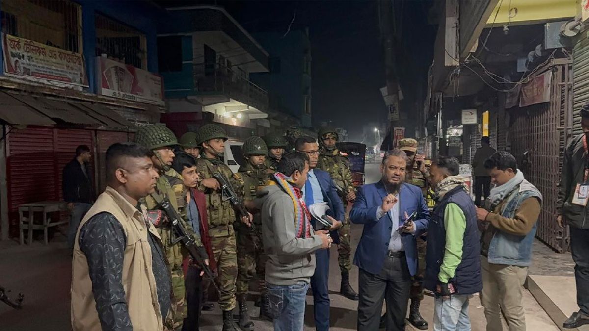ঝিনাইদহে দাড়িপাল্লার এজেন্টের স্বাক্ষরিত ২৩টি রেজাল্ট শীট উদ্ধার