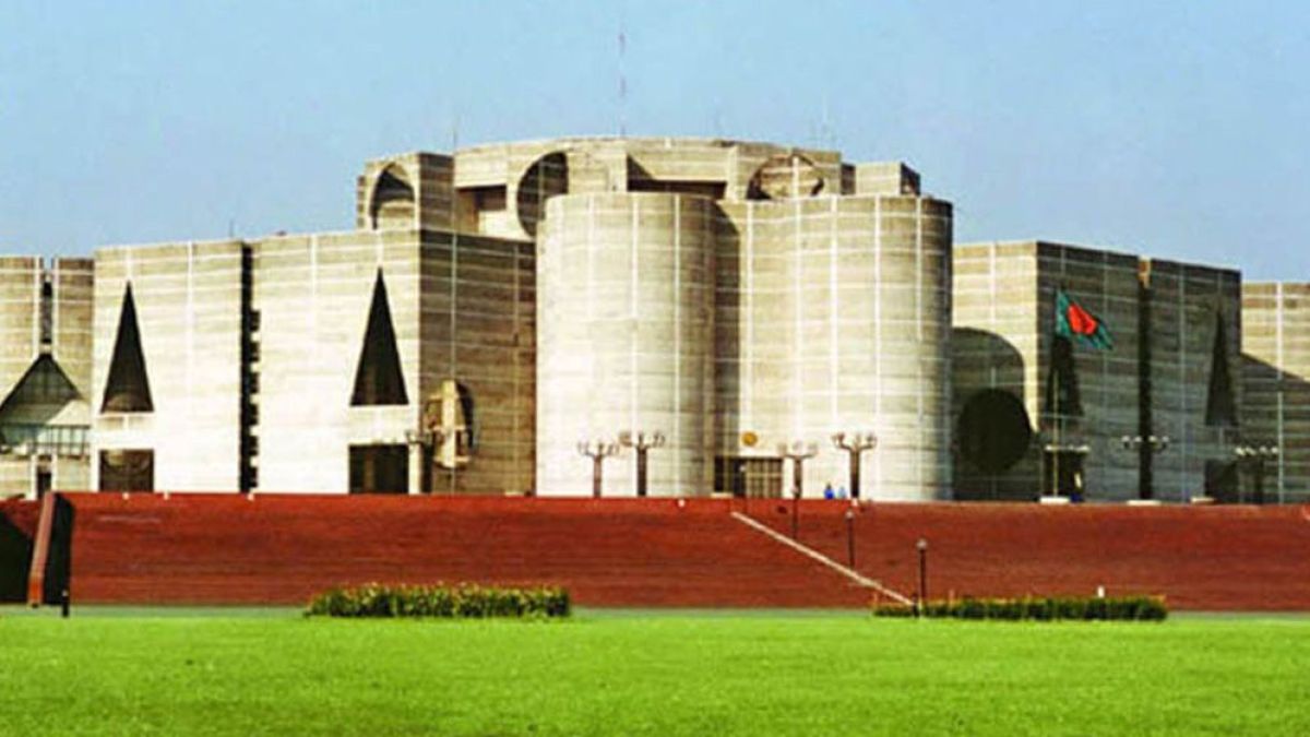 নতুন সরকারের শপথ মঙ্গলবার