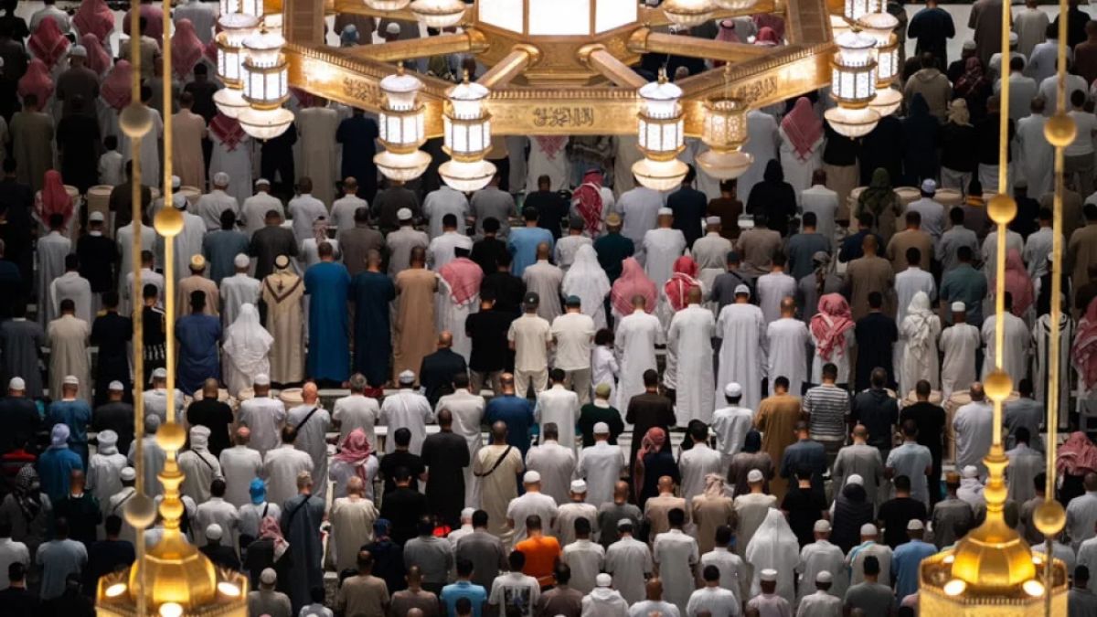 সব মসজিদে একই পদ্ধতিতে খতমে তারাবীহ পড়ার আহ্বান