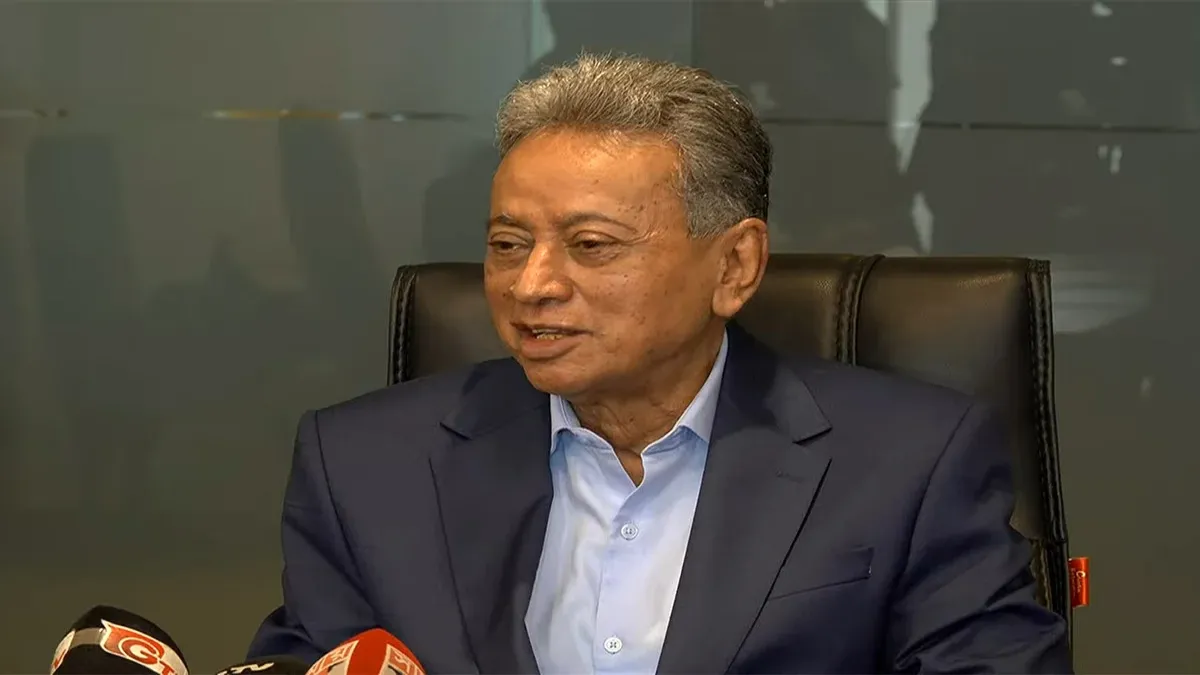 পৃষ্ঠপোষকতার অর্থনীতি আর চলবে না, অর্থনীতিতে গণতন্ত্র ফেরাতে হবে: আমীর খসরু