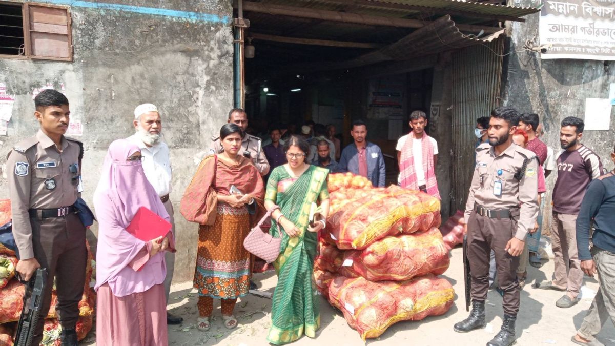 বরিশালে ভোক্তা অধিদপ্তরের অভিযান