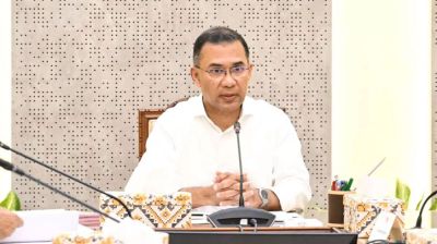 শনিবারও অফিস করবেন প্রধানমন্ত্রী, কমালেন গাড়িবহর