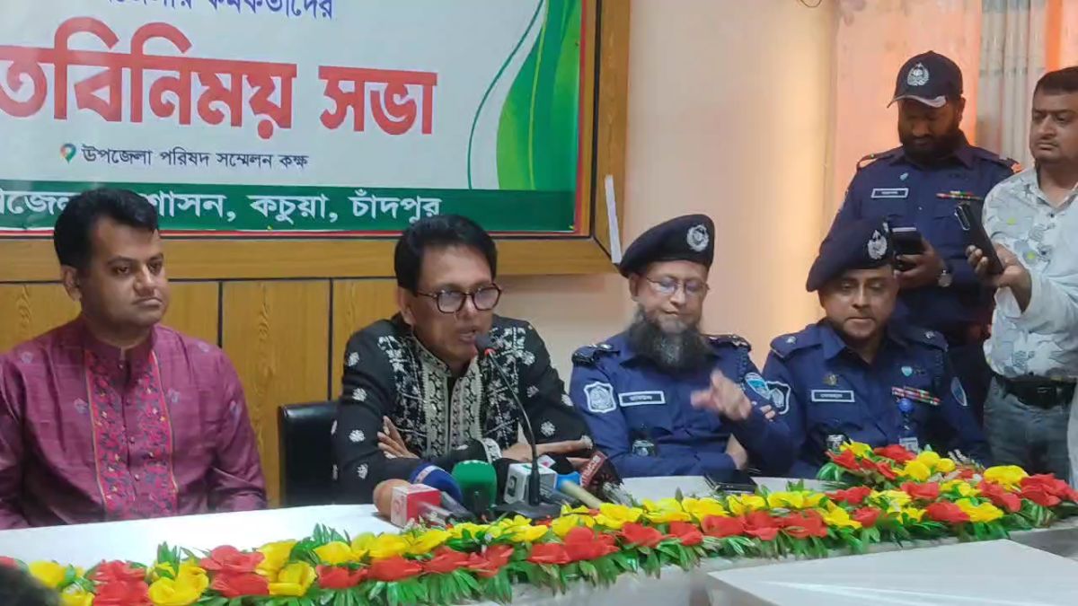 ‘রাতে কিশোররা রাস্তায় অযাচিত ঘোরাঘুরি করলে জিজ্ঞাসাবাদ করবে পুলিশ’