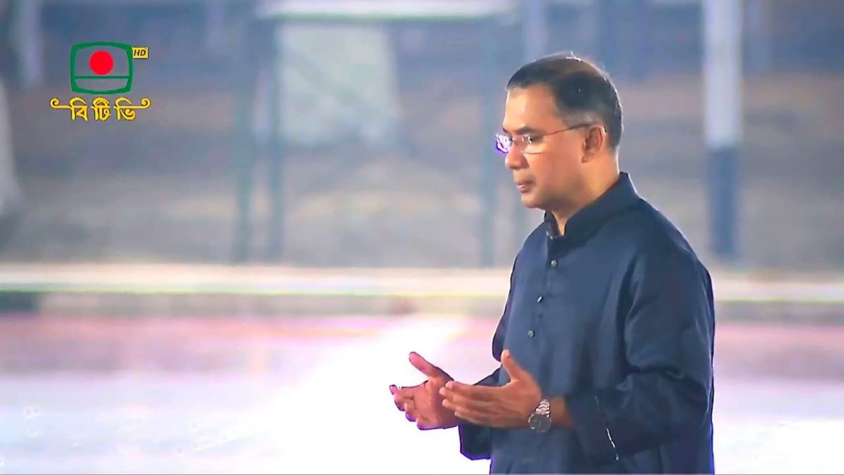 শহীদ মিনারে দোয়া হল প্রথমবার, অংশ নিলেন তারেক রহমান