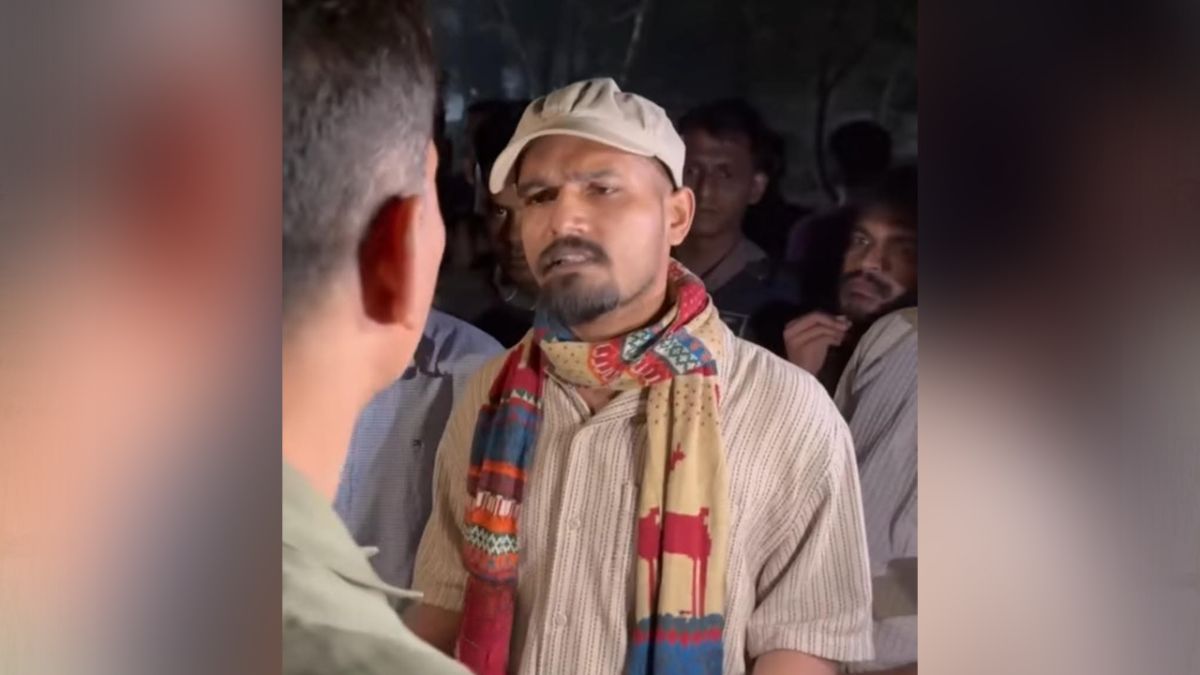 ঢাবি শিক্ষার্থী ও সাংবাদিকদের ওপর পুলিশি হামলার অভিযোগ, ডাকসুর নিন্দা