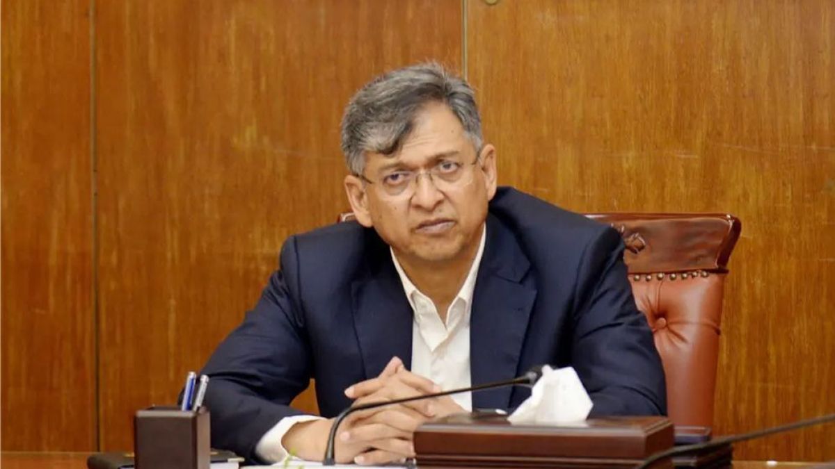 শিগগিরই পুলিশের ১০ হাজার কনস্টেবল নিয়োগ দেওয়া হবে: স্বরাষ্ট্রমন্ত্রী