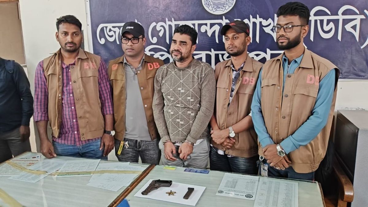 পিরোজপুরে বিদেশী পিস্তল ও গুলিসহ একজন গ্রেফতার