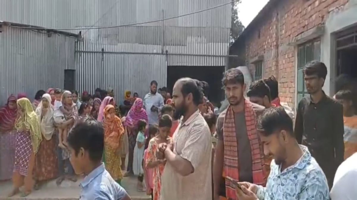 আশুলিয়ায় তিন মাসের অন্তঃসত্ত্বা স্ত্রীকে হত্যা করে পালিয়েছে স্বামী