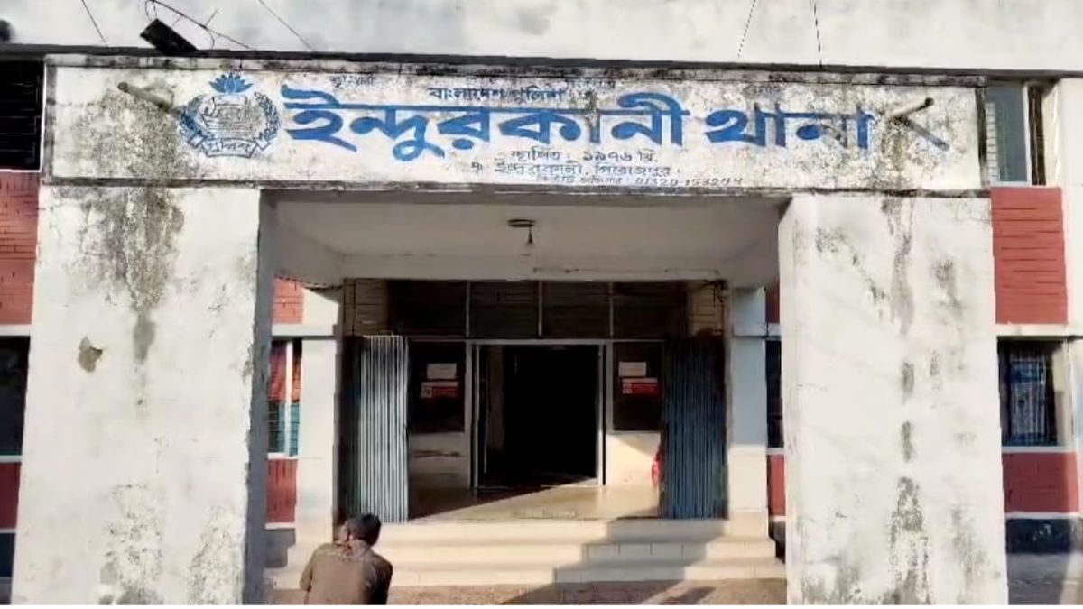 পিরোজপুরে আওয়ামী লীগ নেতা 'আজিজ মিনিষ্টার' গ্রেফতার