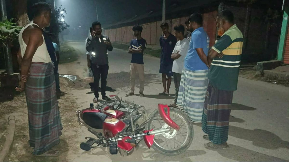 জামালপুরে দুই বাইকের মুখোমুখি সংঘর্ষে চাচা-ভাতিজার মৃত্যু