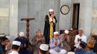 ইবিতে নিহত নারী শিক্ষকের মাগফিরাত কামনায় দোয়া