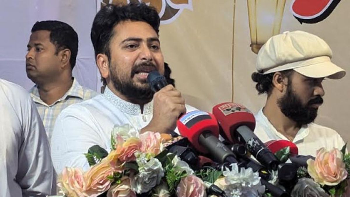 রাষ্ট্রপতির বিরুদ্ধে শপথ ভঙ্গের অভিযোগ, অপসারণের দাবি নাহিদের