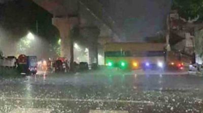 সারাদেশে আগামী ৫ দিন বজ্রসহ বৃষ্টির আভাস