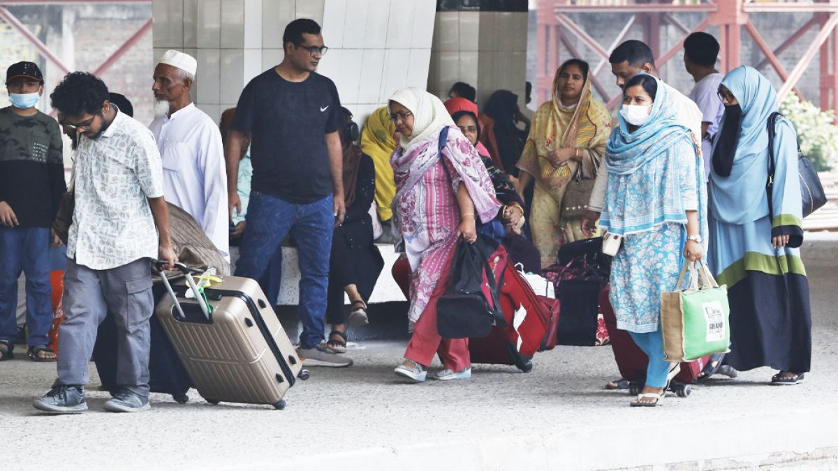 ঈদ উপলক্ষে টানা ৭ দিনের ছুটি শুরু