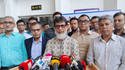 নীলসাগর এক্সপ্রেসের দুর্ঘটনায় স্টেশন মাস্টার ও চালক বরখাস্ত