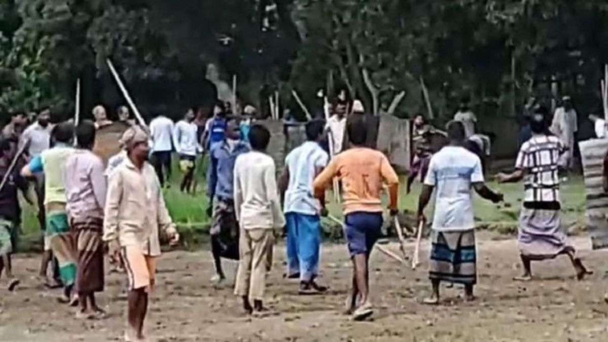 নেত্রকোনায় গরুর মাংস ভাগাভাগি নিয়ে সংঘর্ষ, আহত ২০