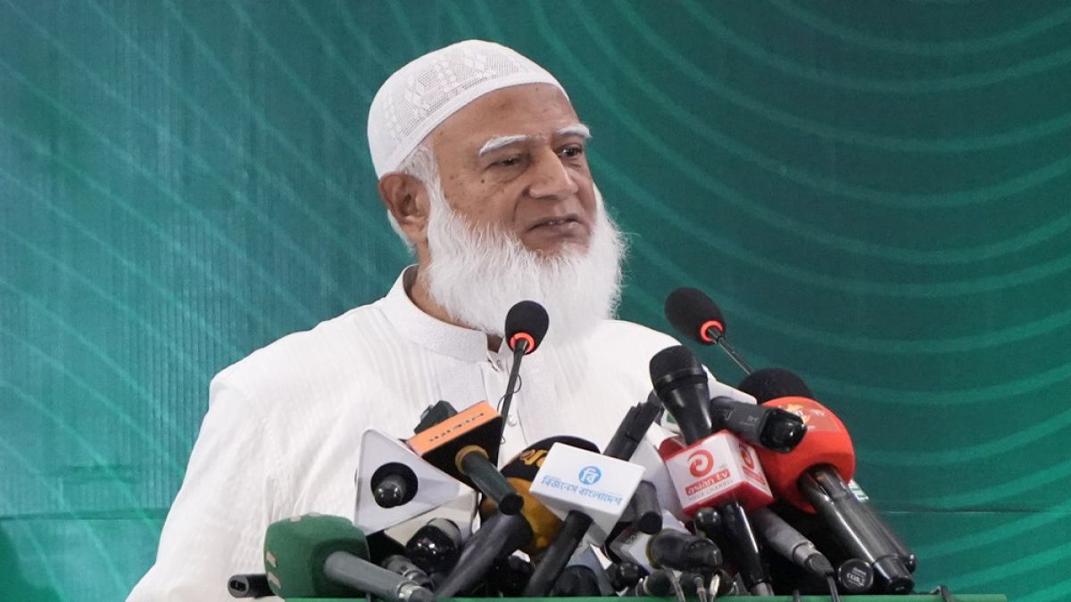 সড়ক-রেলে দুর্ঘটনা রোধে কার্যকর পদক্ষেপ গ্রহণ এখন সময়ের দাবি: জামায়াত আমির