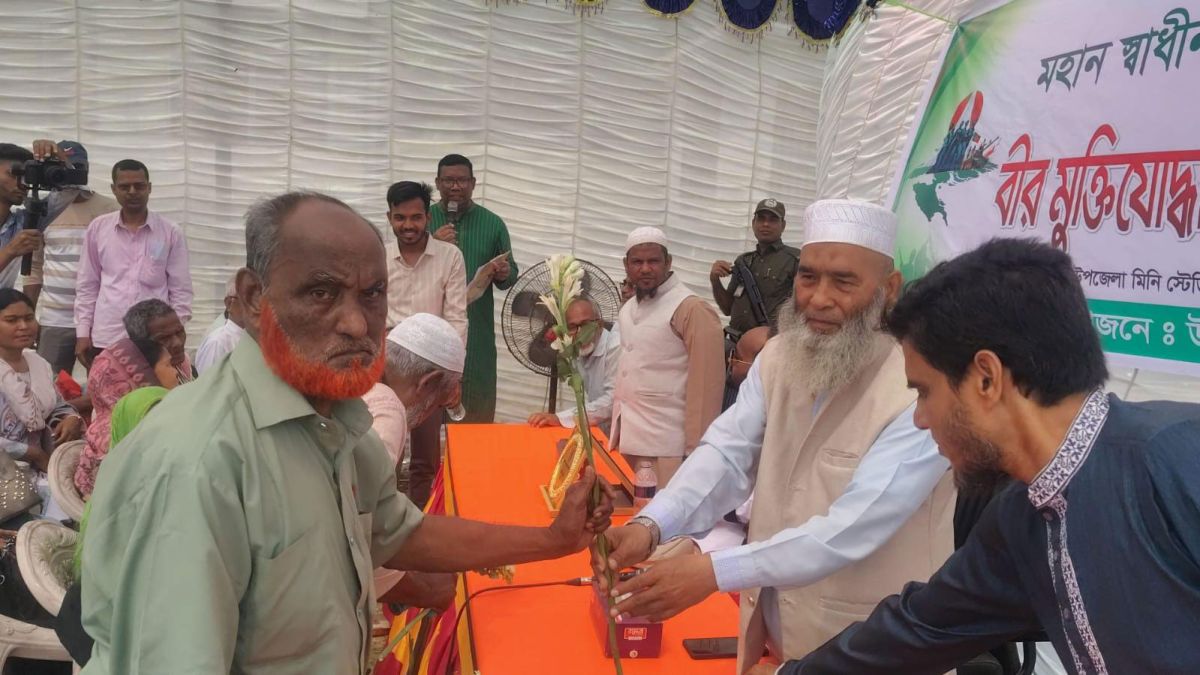 স্বাধীনতা দিবসের অনুষ্ঠানে গীতা পাঠে ‘না’ করেছিলেন জামায়াতের এমপি