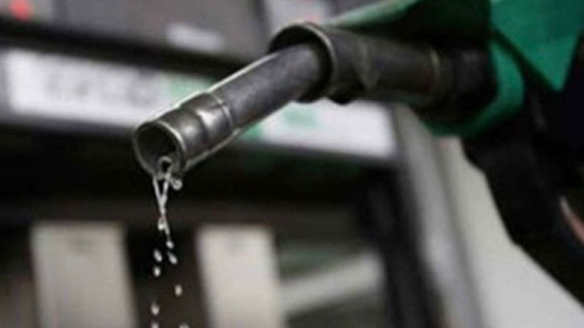 জ্বালানি তেলের অবৈধ মজুতের তথ্য দিলেই পুরস্কার