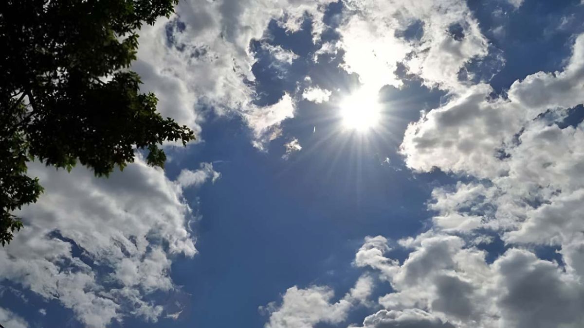 দিন ও রাতের তাপমাত্রা সামান্য বাড়তে পারে