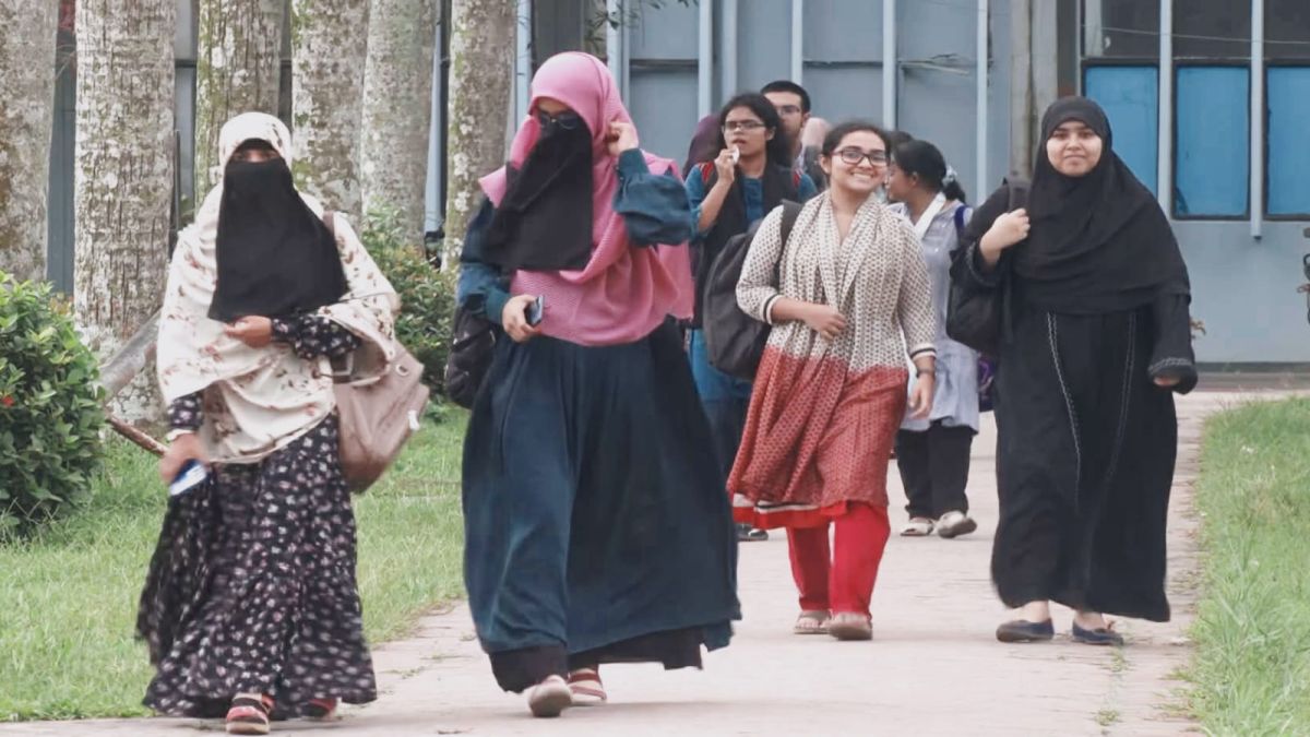 দীর্ঘ ছুটি শেষে আজ খুলেছে বাংলাদেশ কৃষি বিশ্ববিদ্যালয়