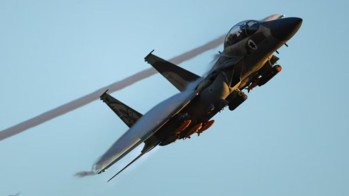 নিখোঁজ মার্কিন ক্রু উদ্ধার, তবে এখনো বের হতে পারেনি ইরান থেকে