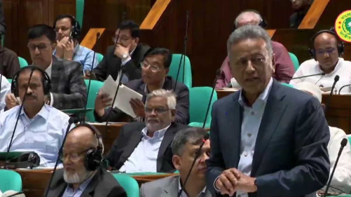 সংসদে শীর্ষ ২০ ঋণখেলাপির তালিকা প্রকাশ করেছেন অর্থমন্ত্রী