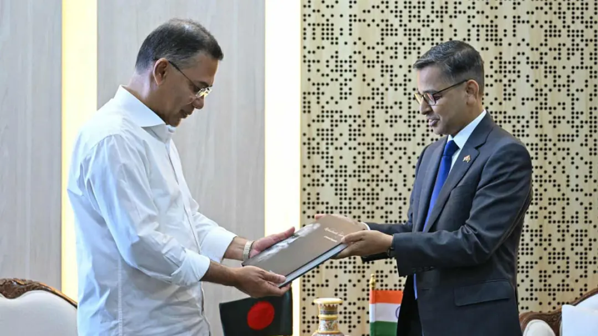 প্রধানমন্ত্রীর সঙ্গে ভারতীয় হাইকমিশনারের সাক্ষাৎ